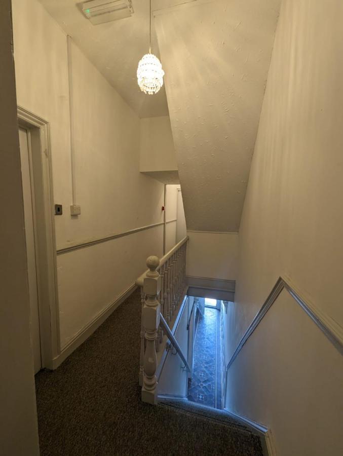 Tiye Estates Short Stay Stoke-on-Trent Exterior photo